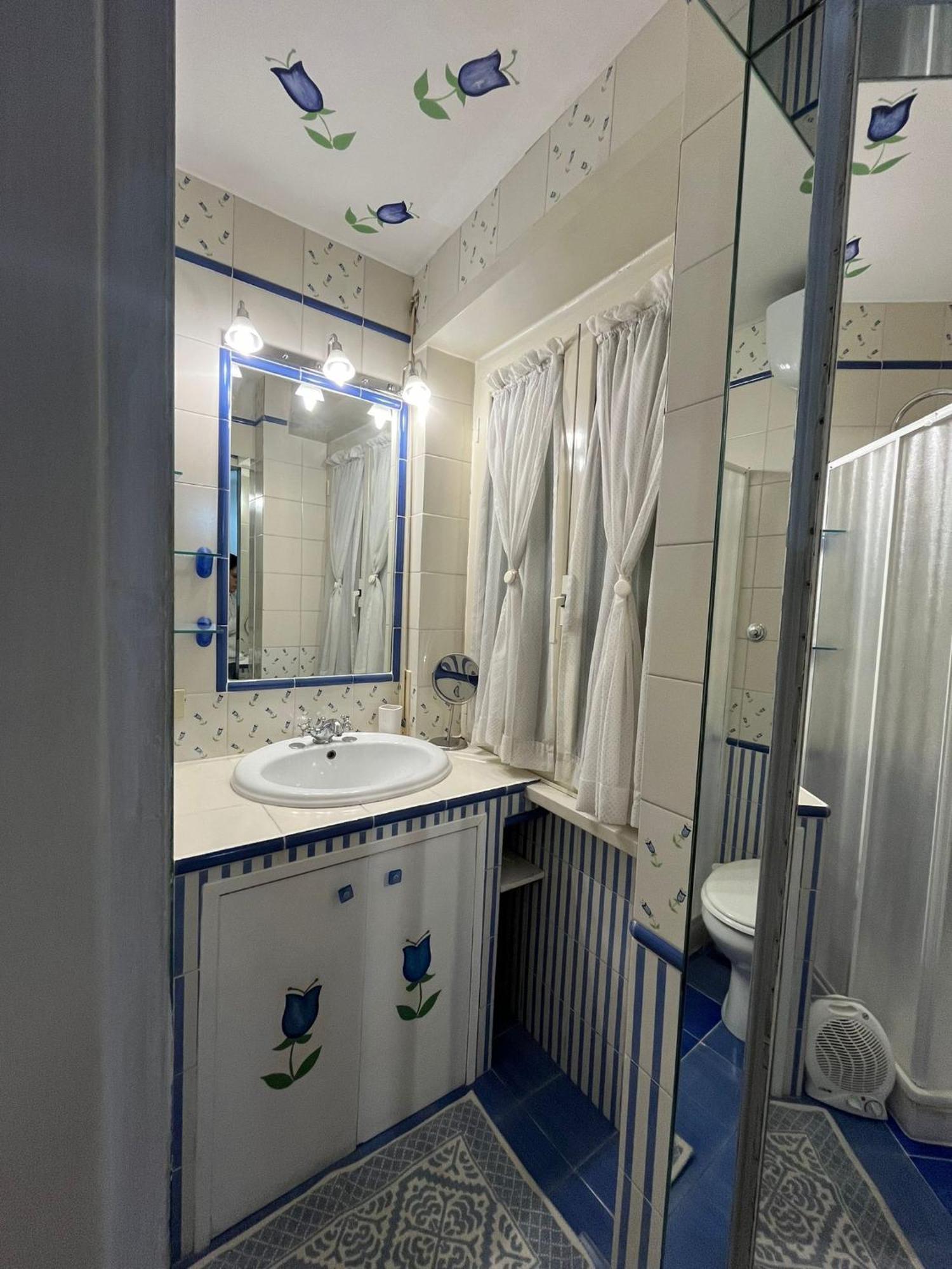 Stanza Con Ottima Posizione Hotel Rome Bagian luar foto