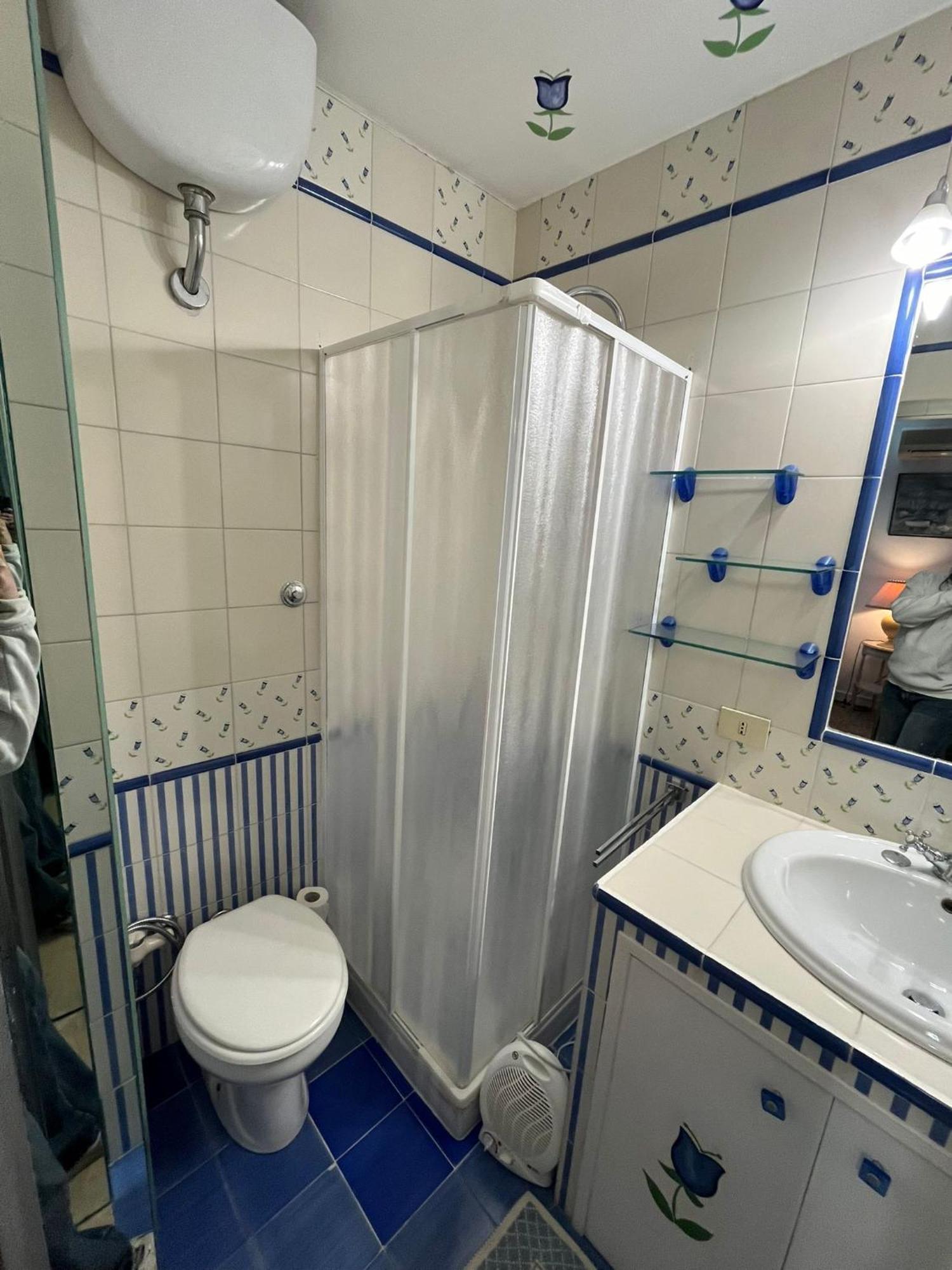 Stanza Con Ottima Posizione Hotel Rome Bagian luar foto