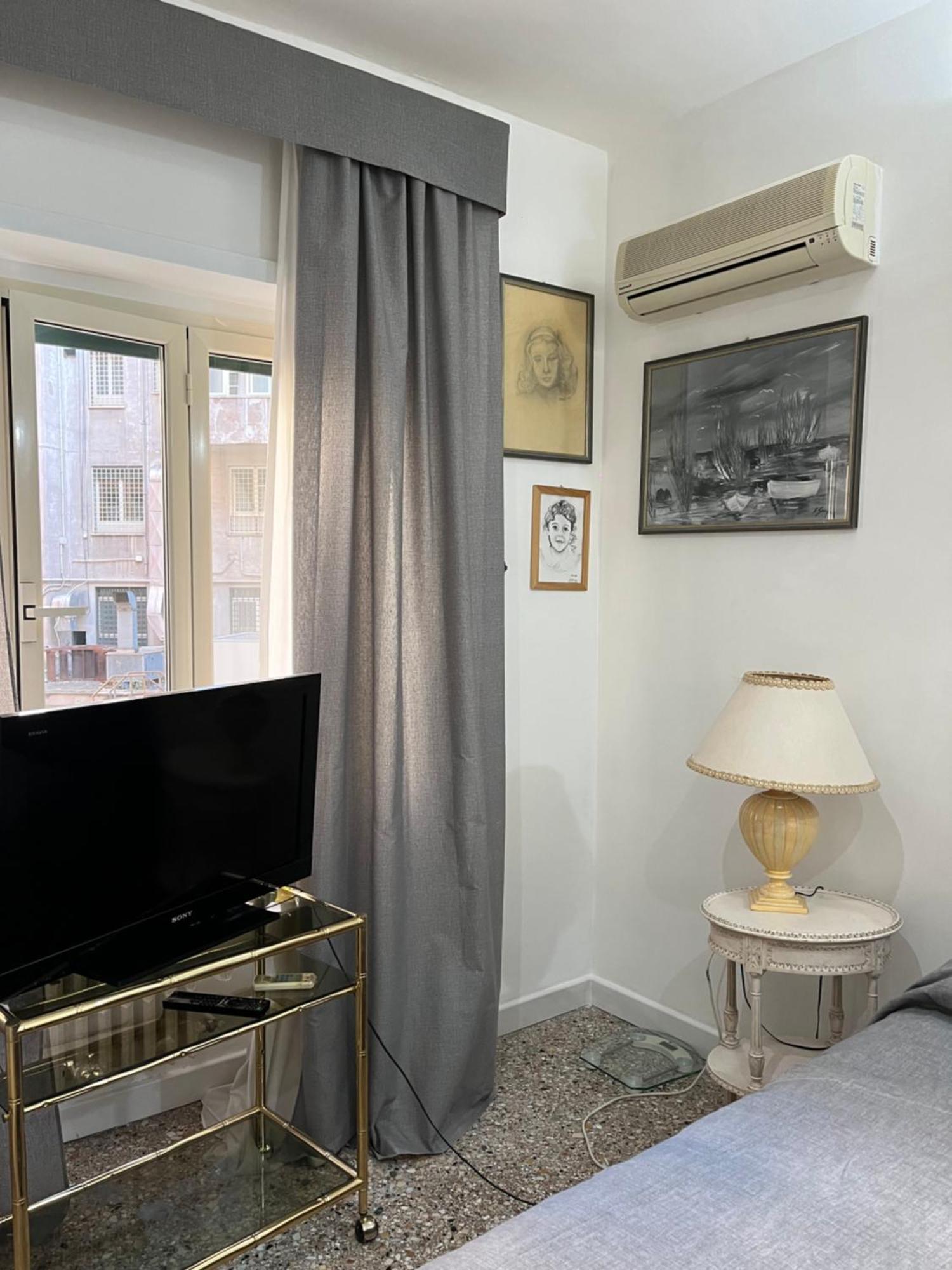 Stanza Con Ottima Posizione Hotel Rome Bagian luar foto